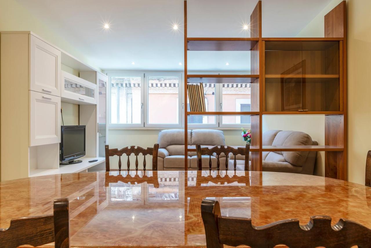 רומא Termini Station Elegant And Roomy Apartment מראה חיצוני תמונה