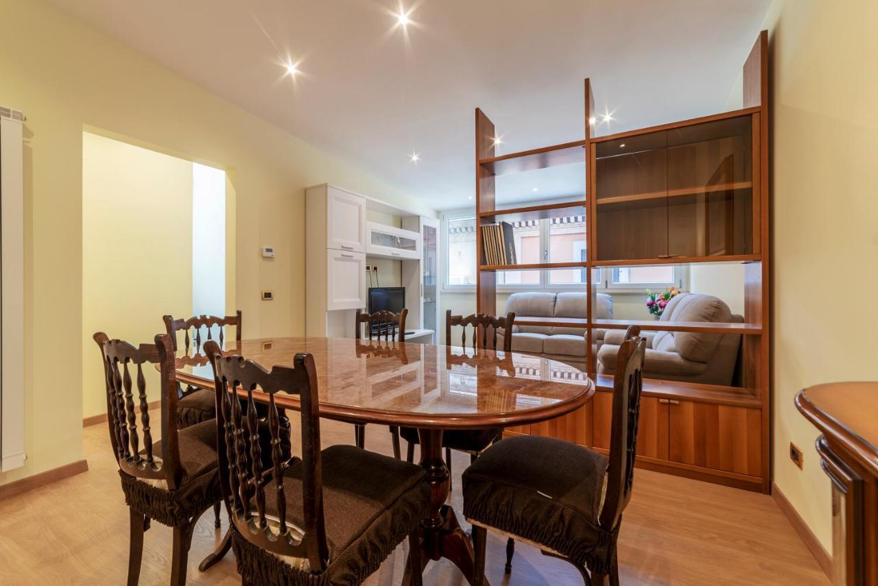 רומא Termini Station Elegant And Roomy Apartment מראה חיצוני תמונה