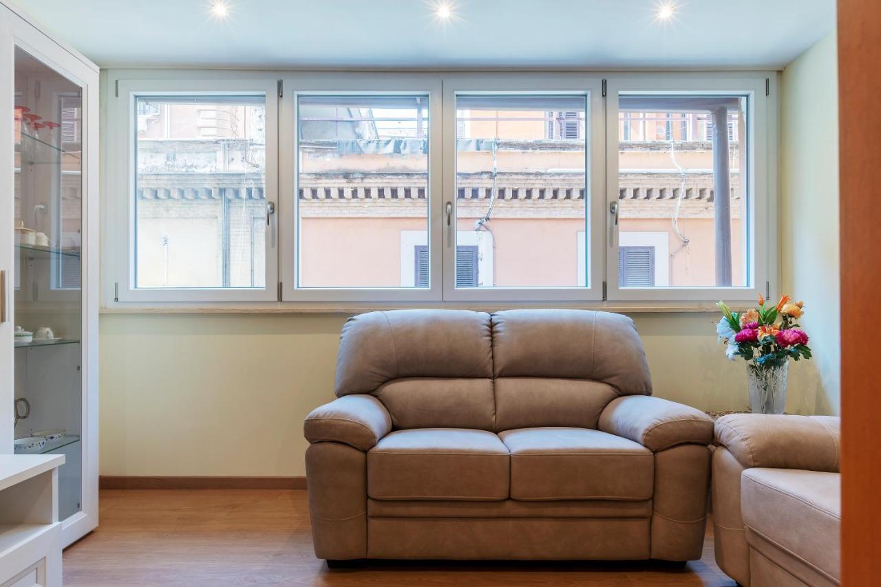 רומא Termini Station Elegant And Roomy Apartment מראה חיצוני תמונה
